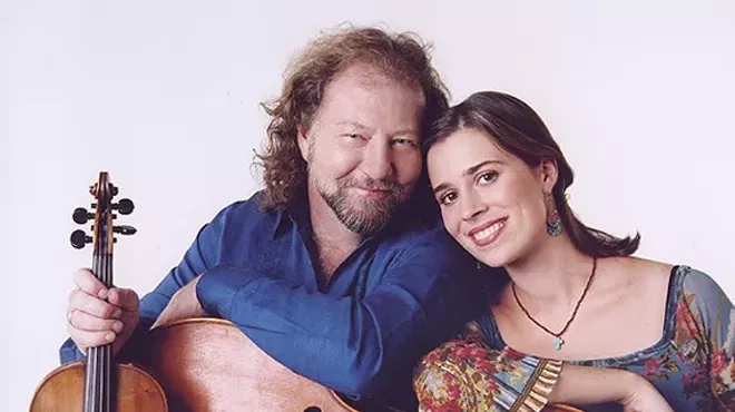 Image: Alasdair Fraser and Natalie Haas Perform Alasdair Fraser and Natalie Haas
