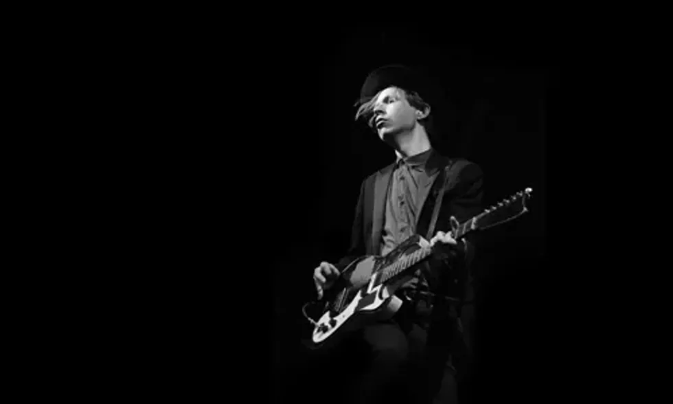 017cb1a2_909-eventpage-beck-admat-bw_500x300.webp