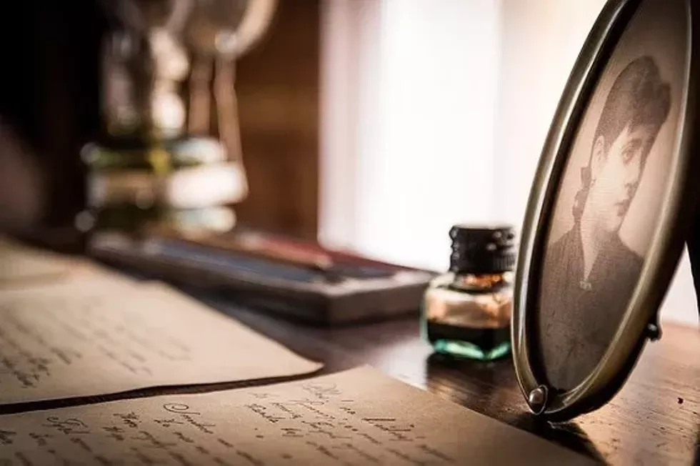 5b38fdd6_old-letters-436502_640.webp