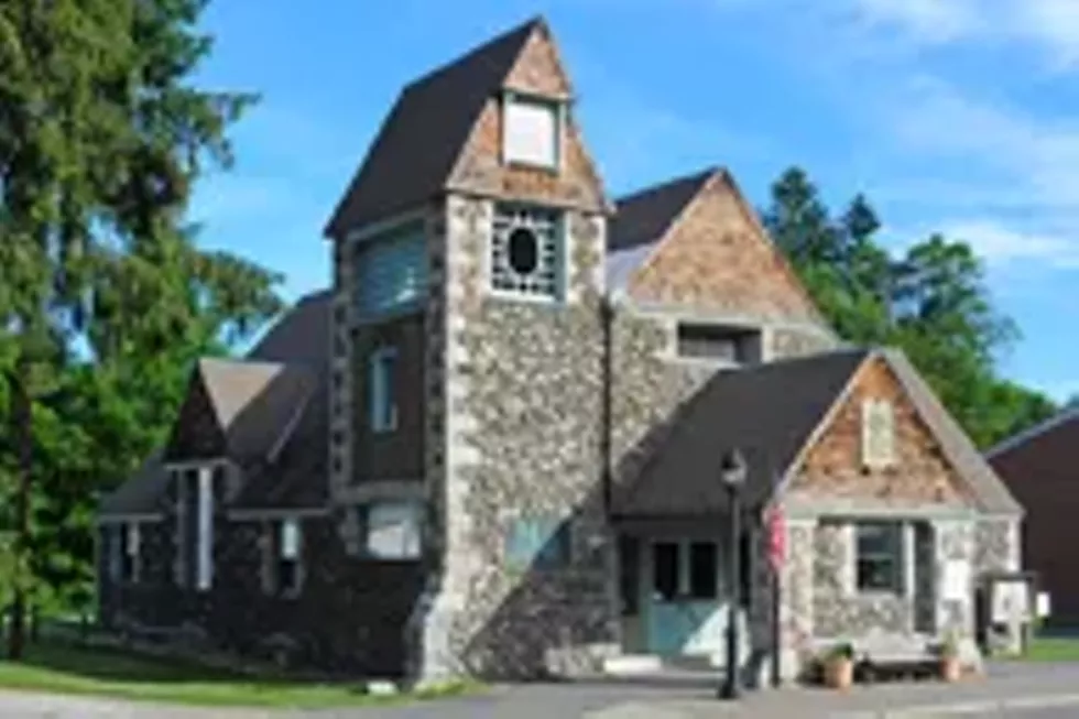 2e1a8c37_hallresize.webp