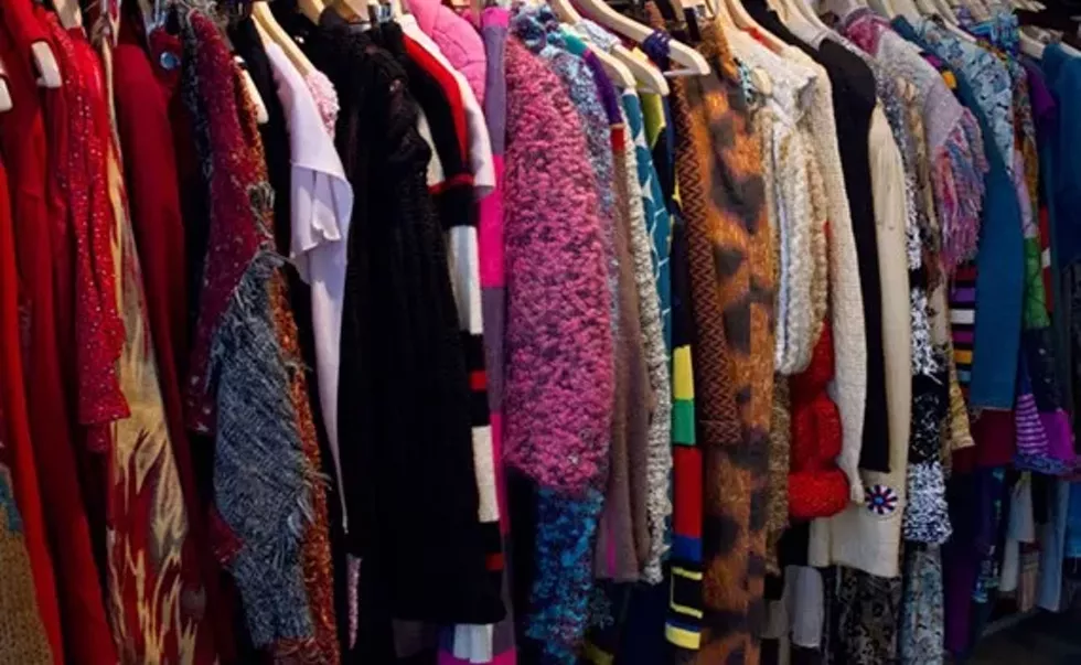 3e7b4237_clothing_swap.webp