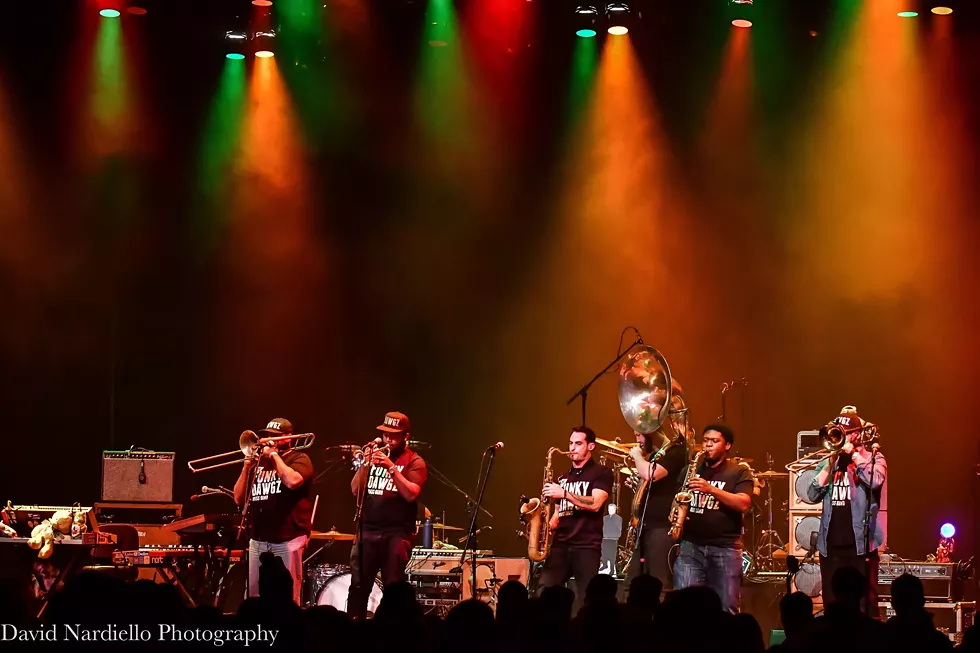 de02ad81_funky-dawgz-1.webp