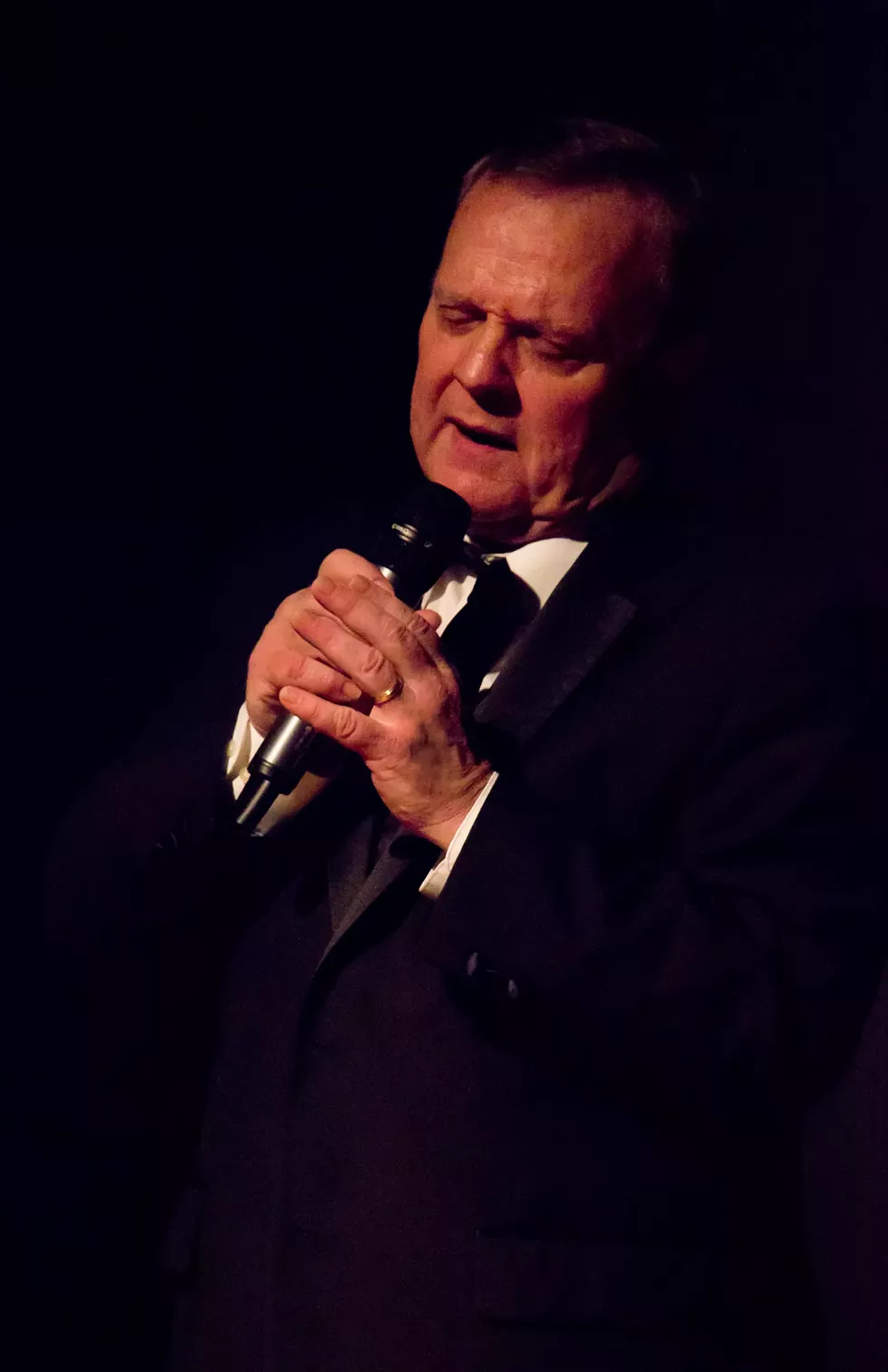 9c015445_echoes_of_sinatra.webp