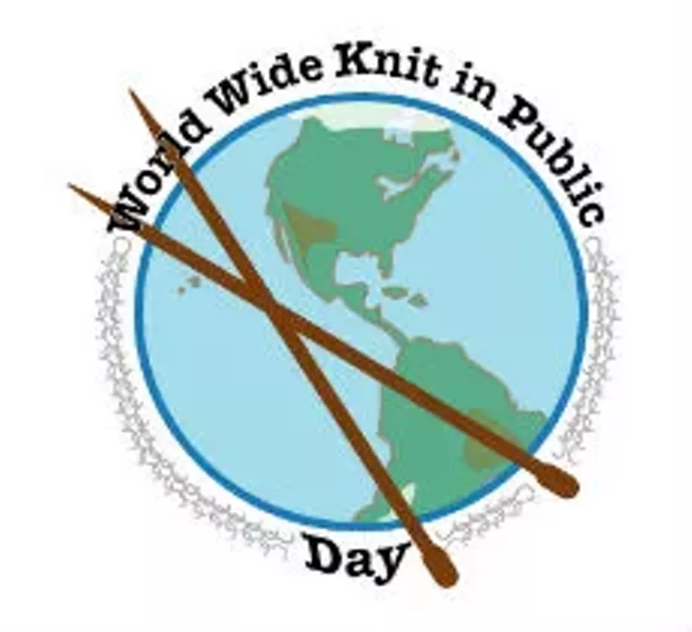 knit_in_public_day_logo.webp