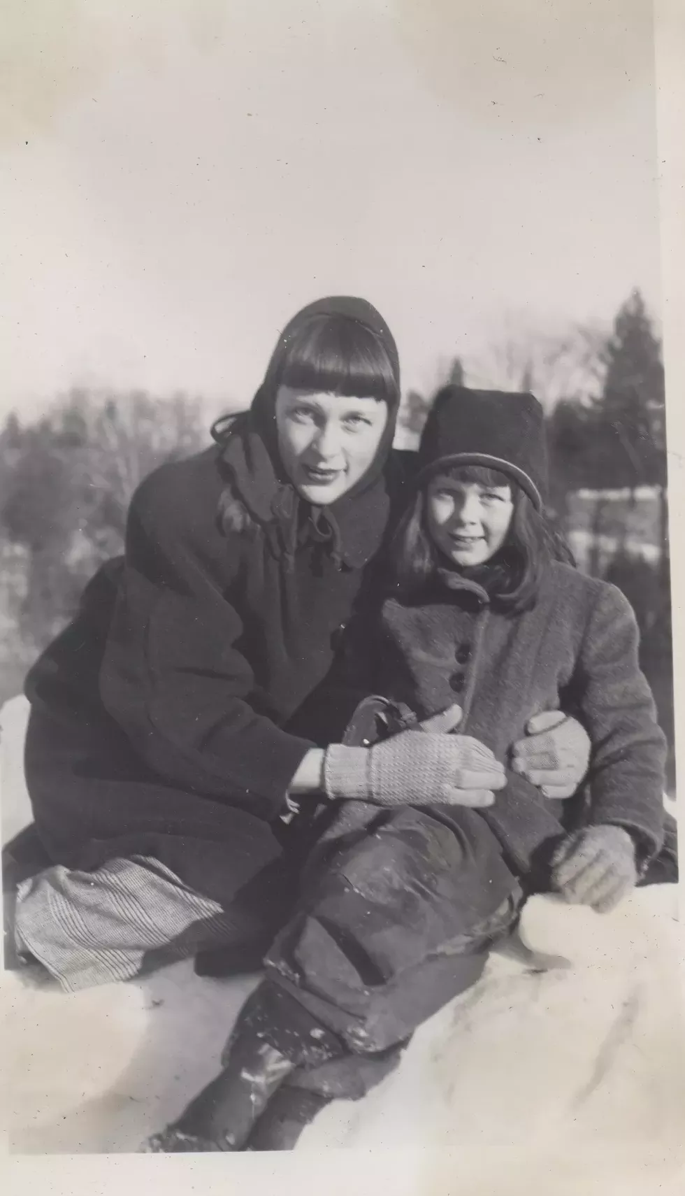 v_and_jean_in_snow.webp