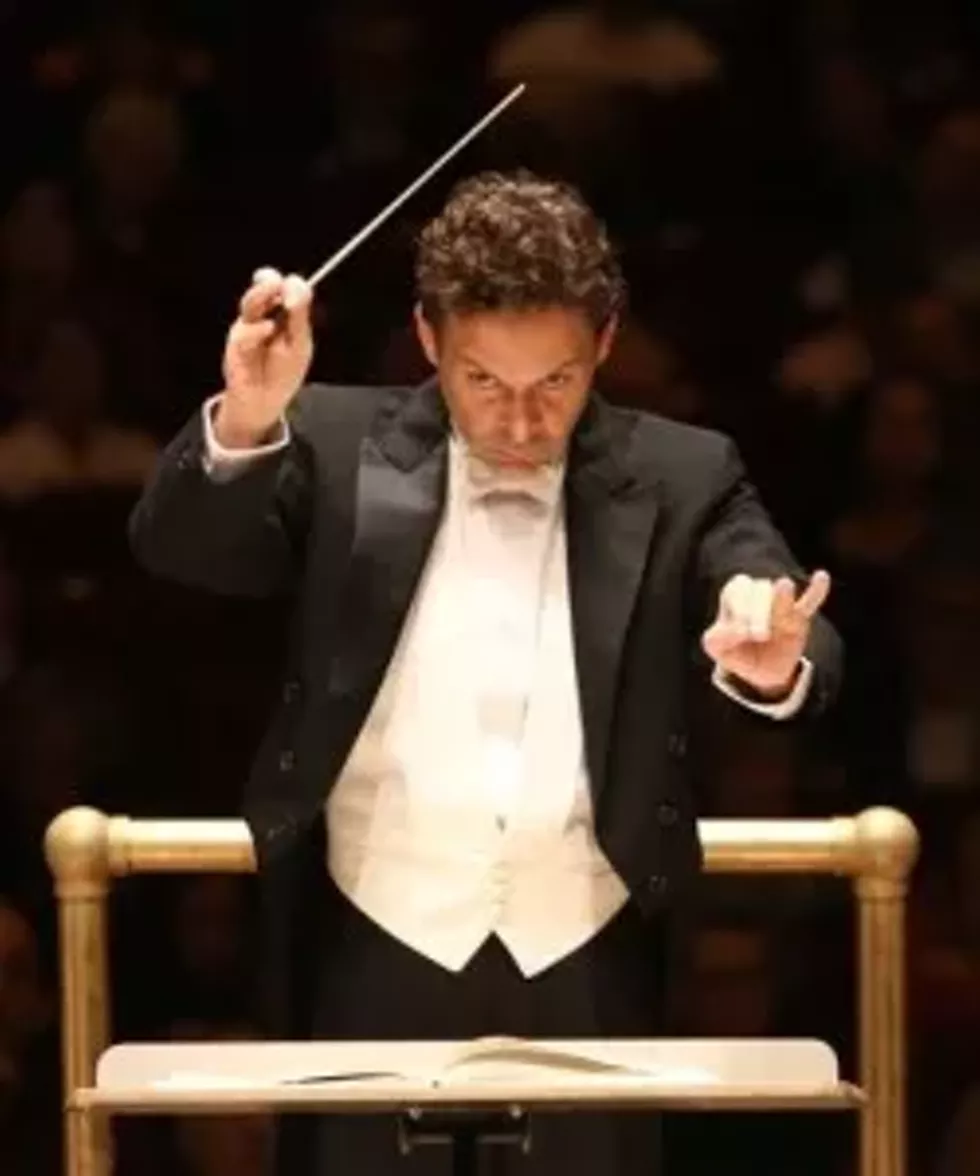 james-bagwell-conducting-cropped-250x300.webp