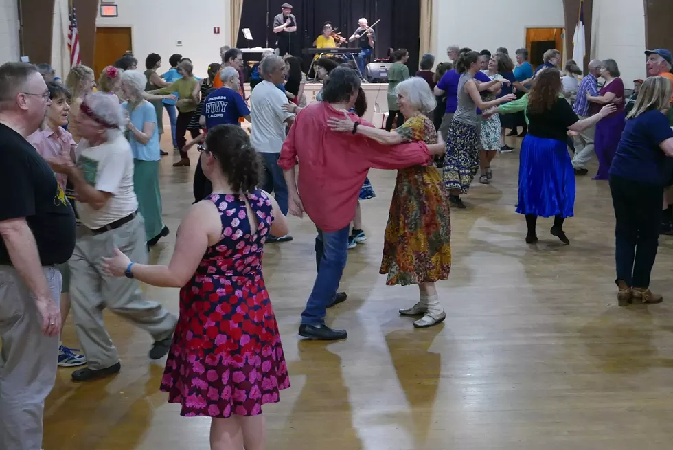 contra_dance_photo.webp