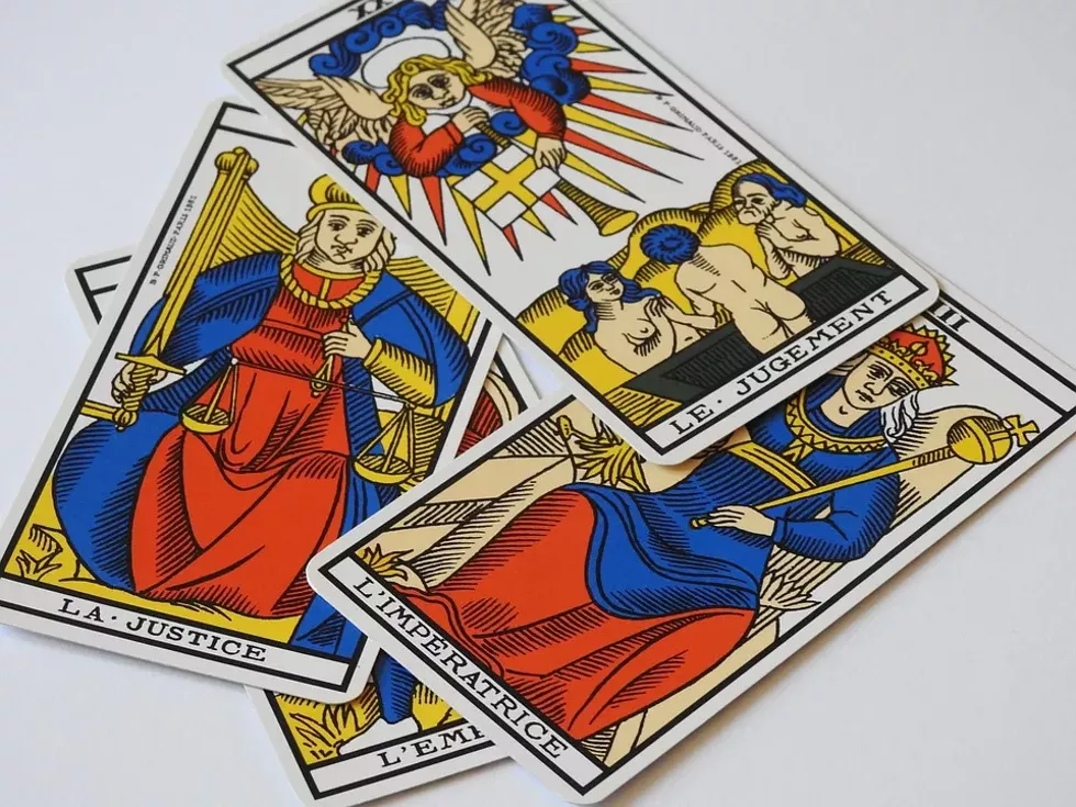 tarot_club_fb_5.webp