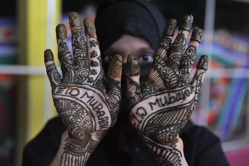 henna_pic.webp