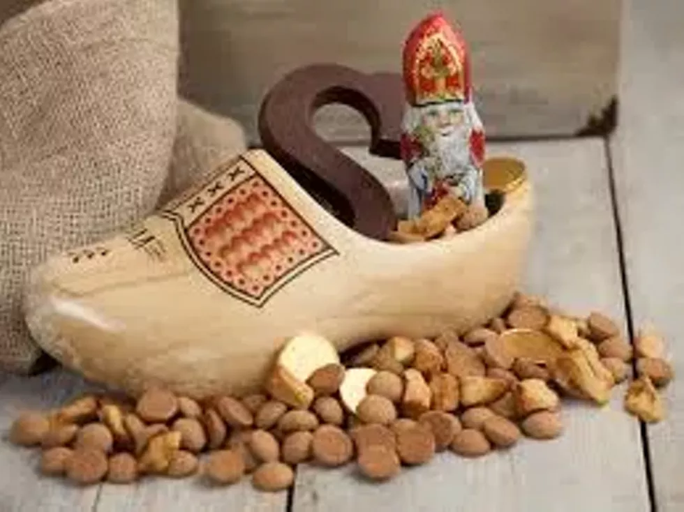 sinterklaas_and_wooden_shoes.webp