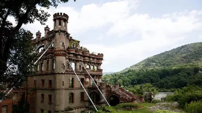 Image: The Bannerman Castle Trust presents a Parisian Gala Fundraiser at Dutchess