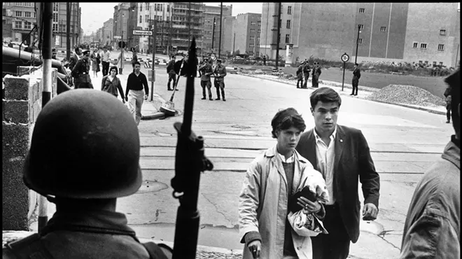 Image: Photos of the Berlin Wall