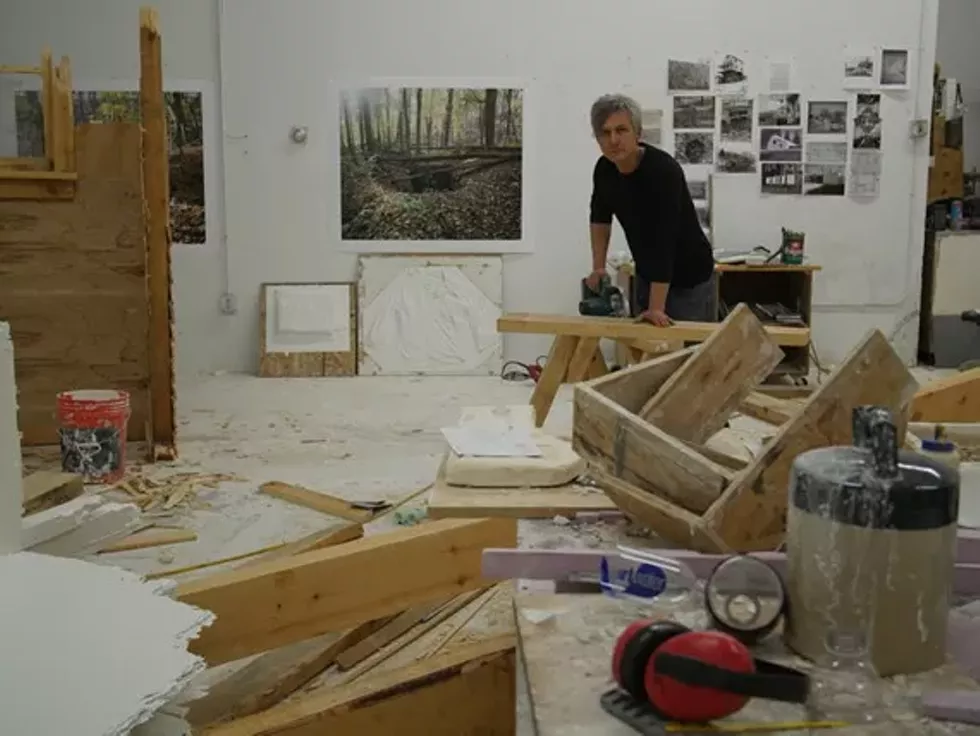 fff3090d_chris_larson_in_his_studio.webp