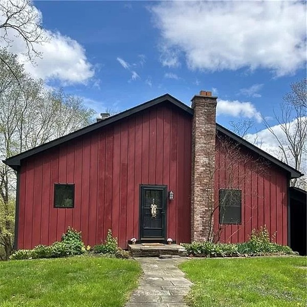 A Barn-Centric Contemporary Two-Bedroom in Clinton Corners: $964K