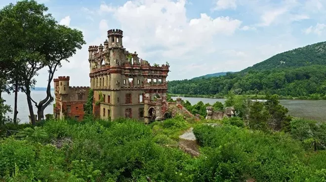 Image: A Classic Movie Night on Bannerman&rsquo;s Island! Jaws &ndash; The 1975 Masterpiece Thriller by Director Steven Spielberg