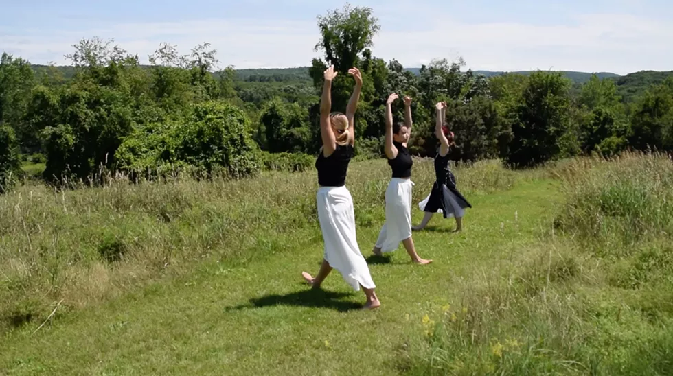 Dancers Hannah Straney, Kristina Diaz, and Claire Deane