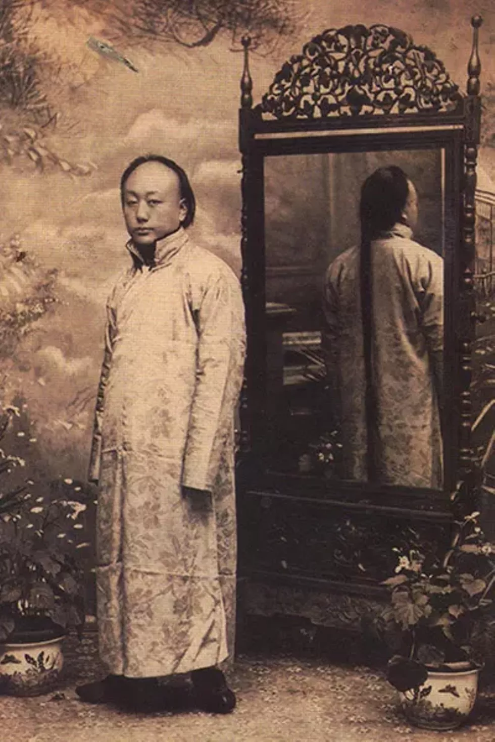 Wang Yi&rsquo;an before cutting off his queue. Beijing, 1912