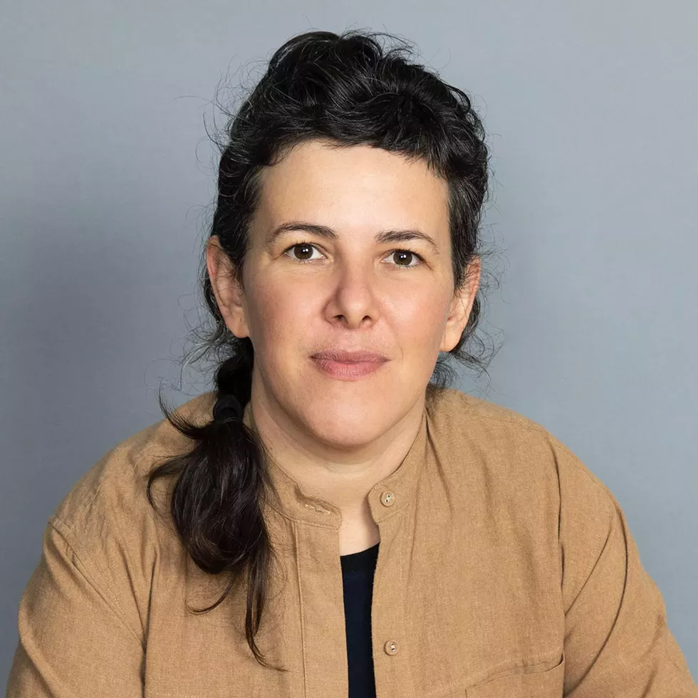 falleiros_bel_headshot_leadroviana.webp