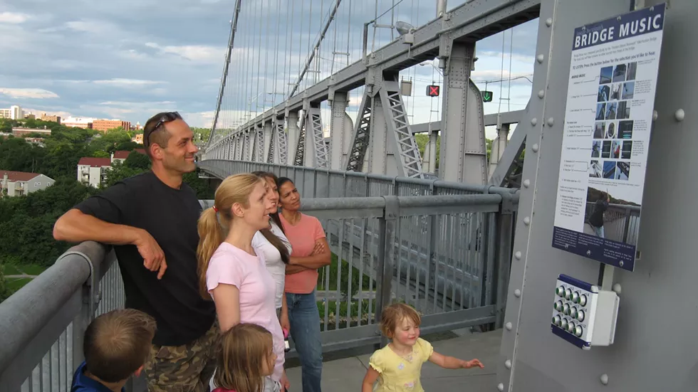 Bridge Music Listening Station (kiosk)
