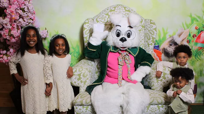 Image: Easter Bunny Photos at Cross County Center