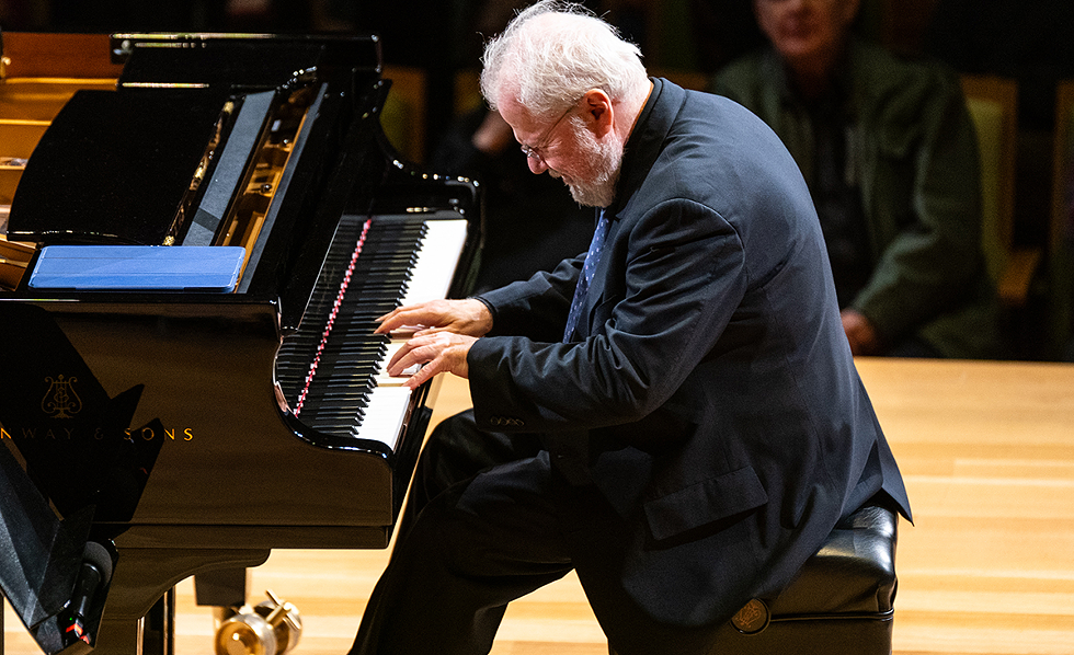 Emanuel Ax, piano
