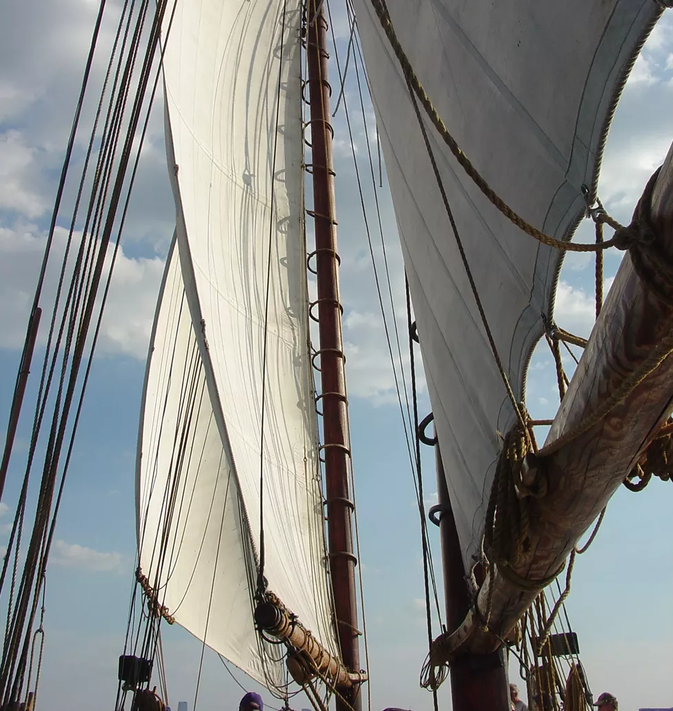 Schooner Pioneer rigging