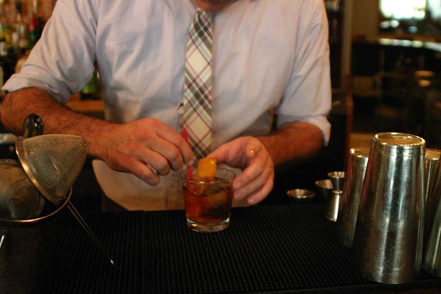 How To Make a Stockade Tavern Rum Old Fashioned