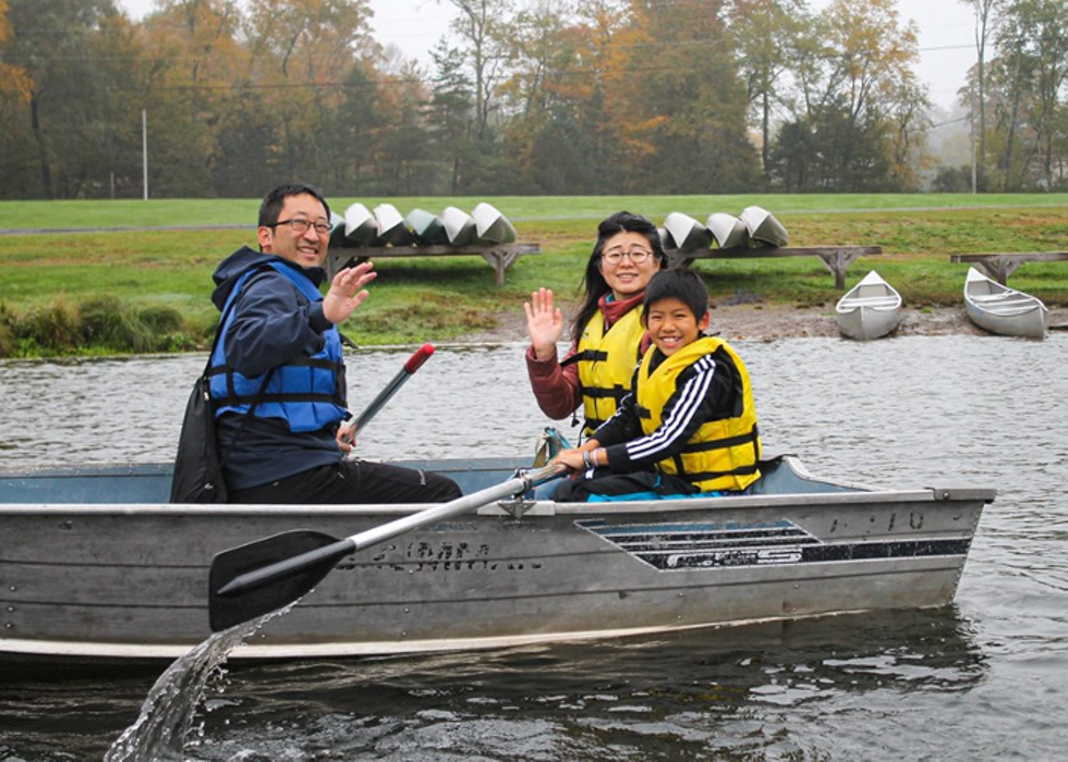 family-boating.png