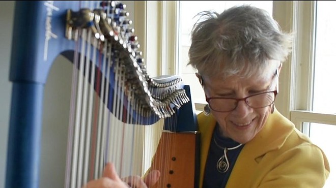 Julia Haines : Harp