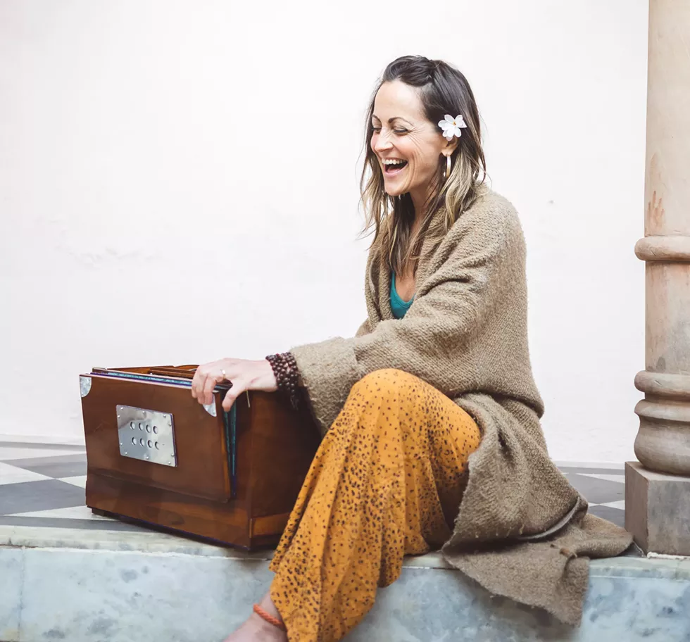 1_promo_pic_harmonium.webp