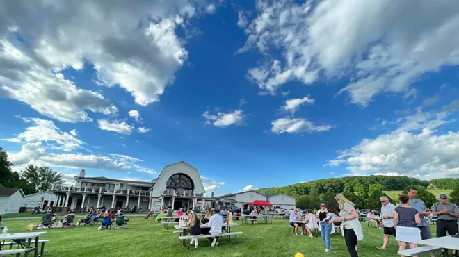 Image: May Food Trucks at Millbrook Winery!
