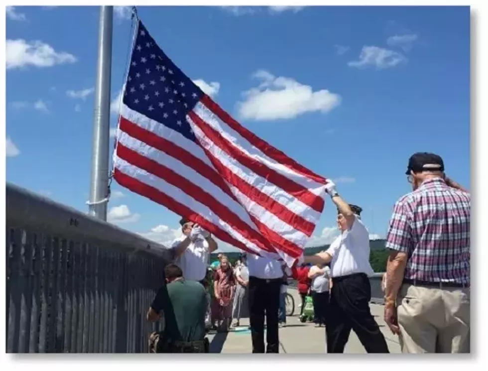 flag_changing.webp
