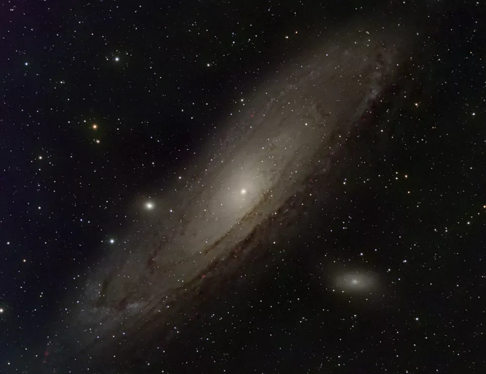 andromeda-rgb-pcc-lhe-um.webp