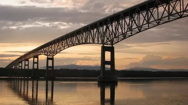 Image: North Bridge Sunset Cruise