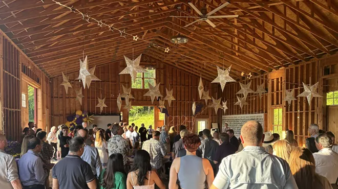 Image: Rachelle Garniez live - The Barn at Hudson Hollow in Staatsburg NY