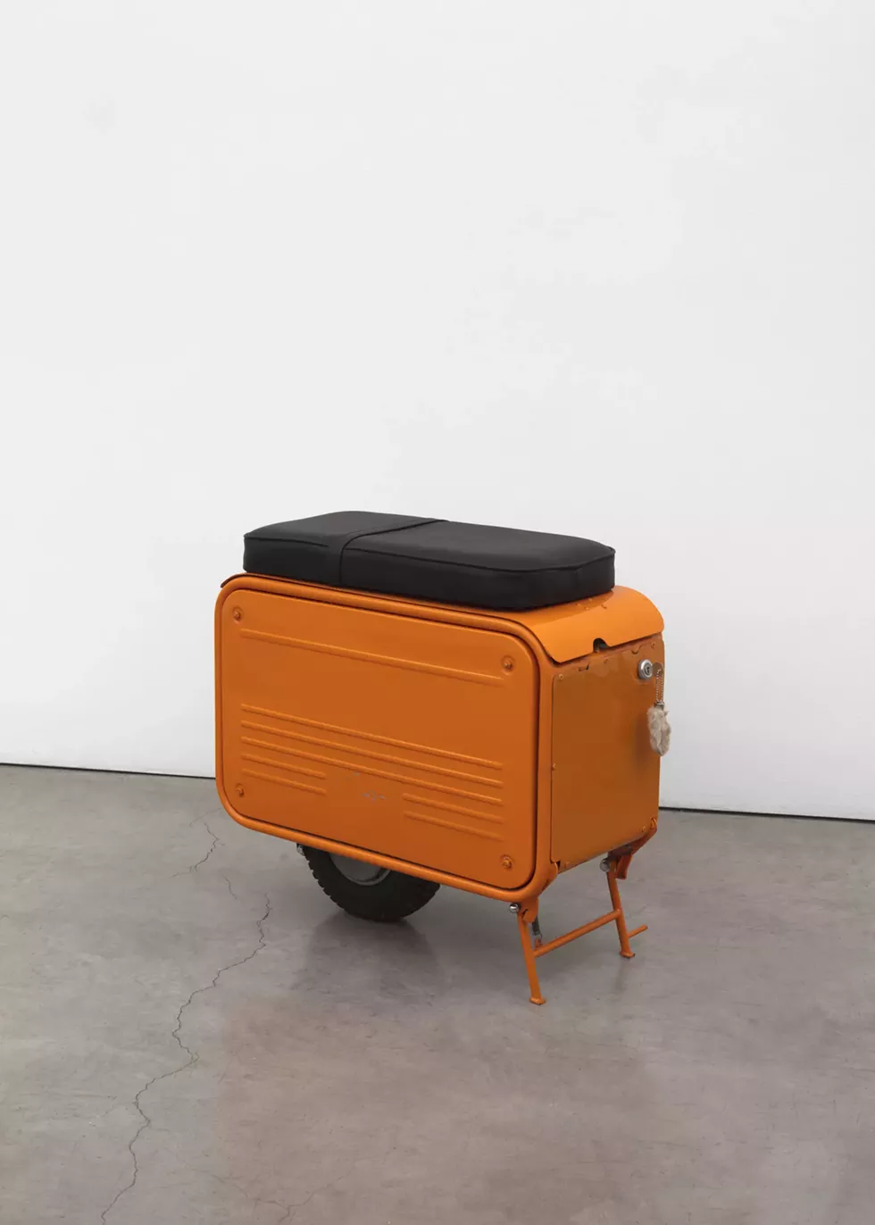 Robert Grosvenor, untitled, 2020, Valmobile scooter circa 1961 with Nason acrylic enamel paint, rabbit's foot keychain, key, 27 1/2 x 24 1/2 x 14 in. (69.9 x 62.2 x 35.6 cm)