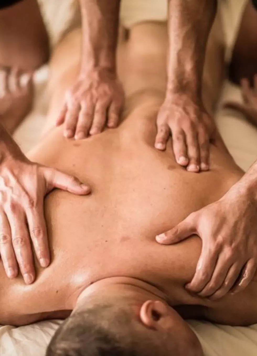 Join instructor Adam Brown for an all-new afternoon workshop on Saturday, November 16th designed to help men to connect with each other through awareness-training, tantric touch and authentic communication.