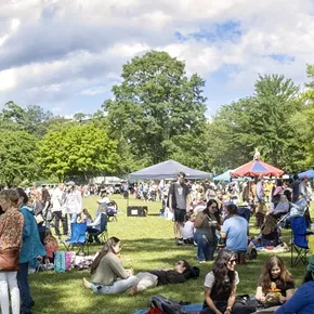 Image: The Beacon Sloop Club Strawberry Festival