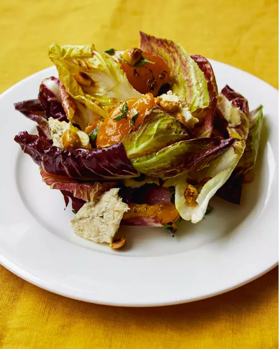 radicchio_with_persimmons_hazelnuts_gorgonzola.webp