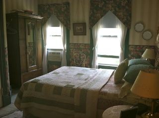 The Looking Glass Bed & Breakfast in Rhinebeck