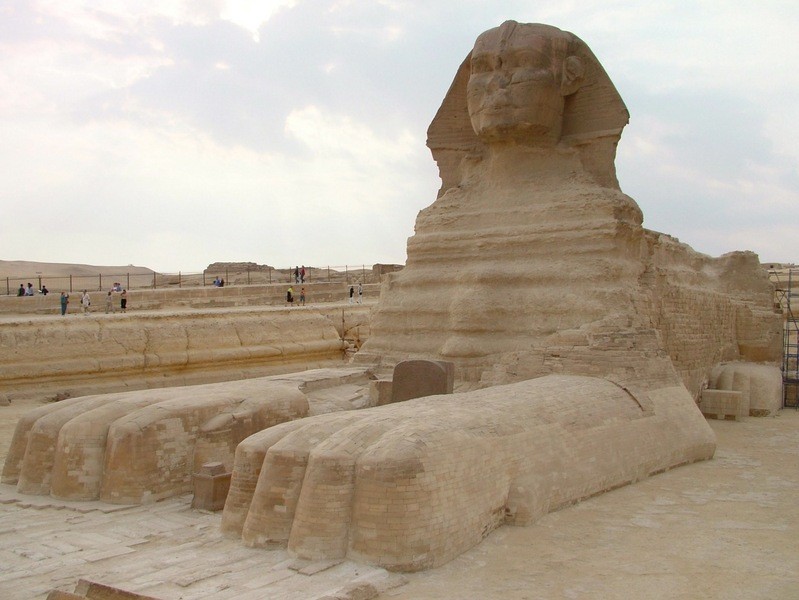 THE MYSTERY OF THE SPHINX AND THE MAGIC OF EGYPT