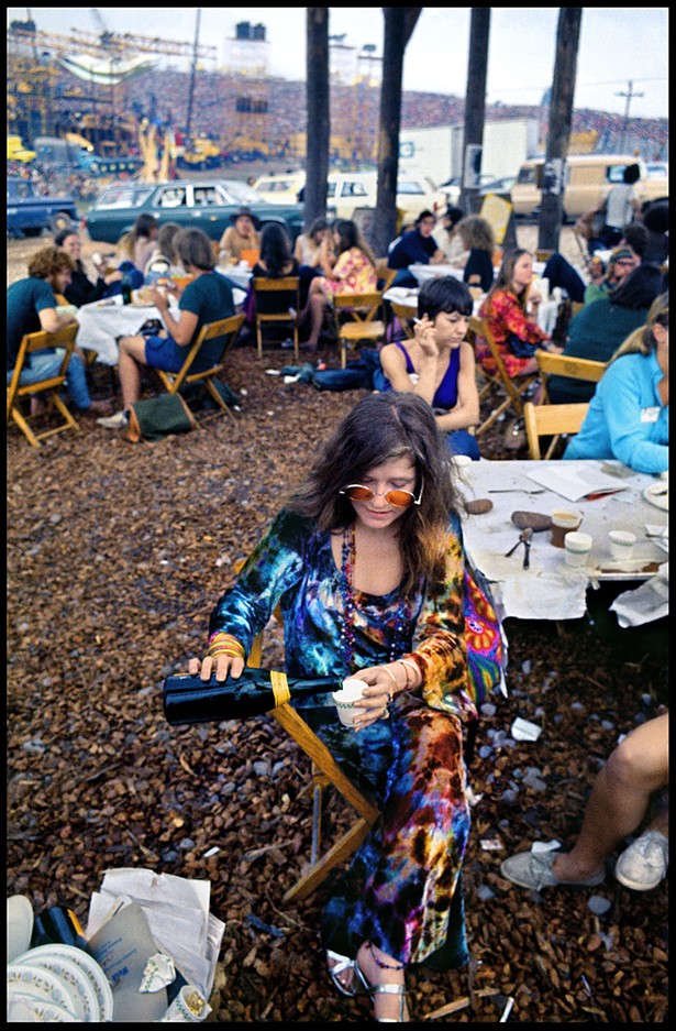 Elliott Landy’s Photographs of Janis Joplin: On the Road &amp; On Stage