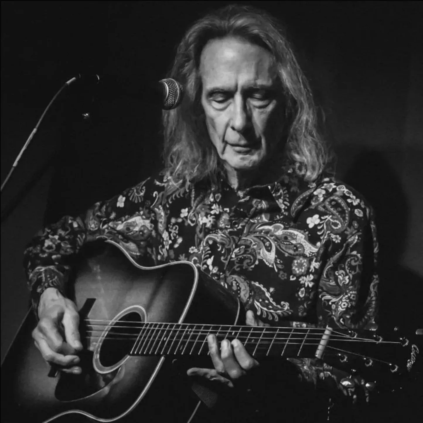"Lightning Striking" with Lenny Kaye - Vimarsana News