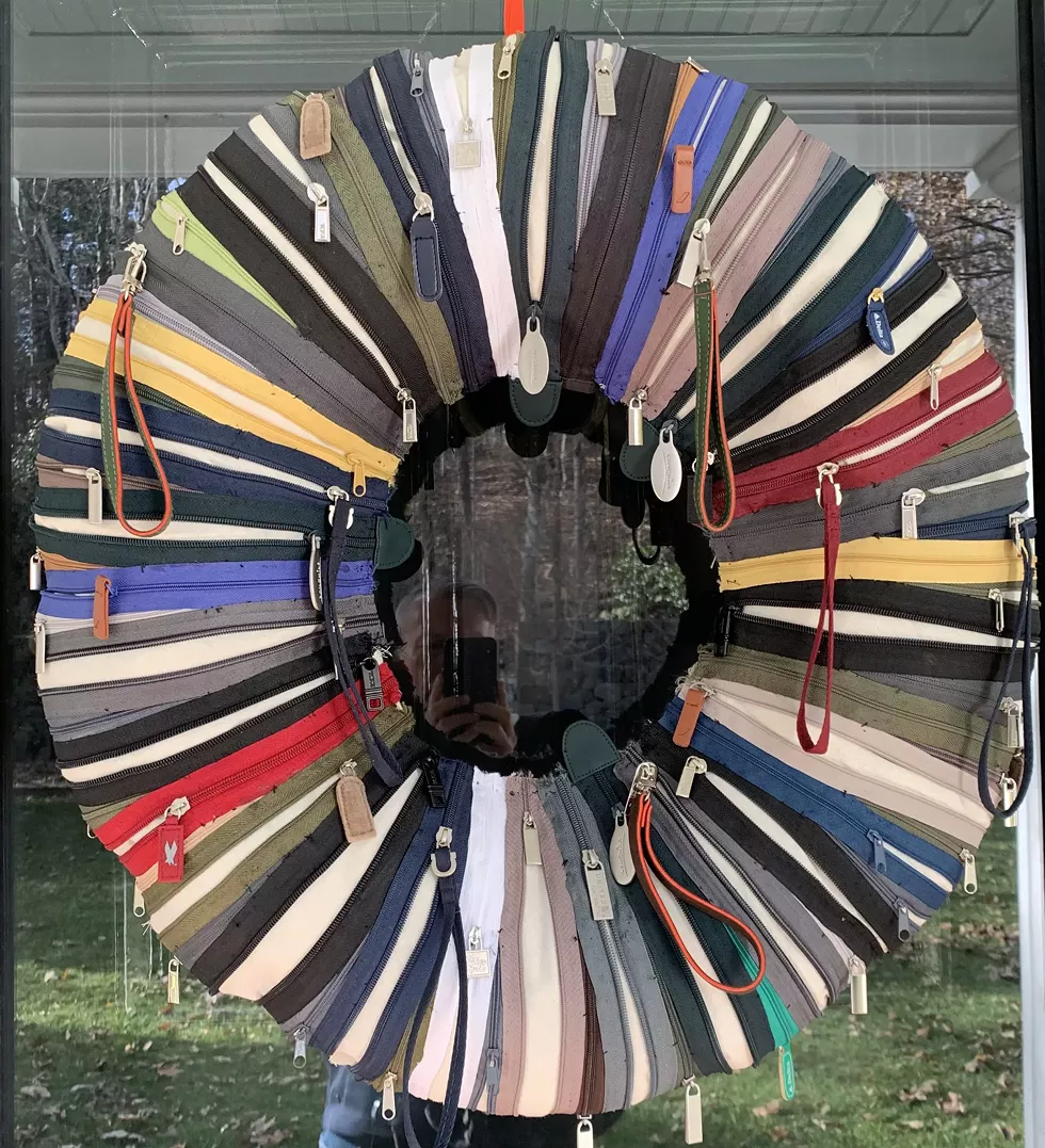 Zipper wREath